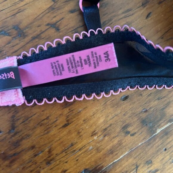 Vintage Betsey Johnson Black Bra 34B - Picture 11 of 11